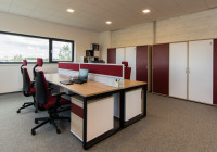 TOBO Meble biurowe Noter: biurka na stelażach metalowych, kontenery, przegrody biurkowe, szafy biurowe, krzesła biurowe