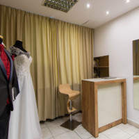 Celebrity Boutique Salon für Hochzeits- und Abendkleider